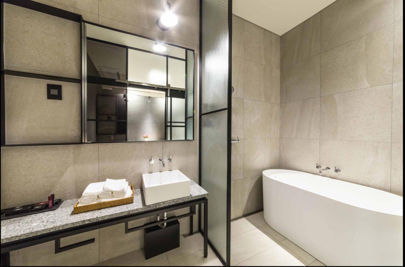 Hotel The Artist Dongdaemun Сеул Экстерьер фото